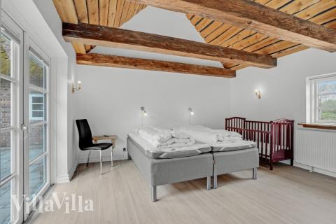 Et af de 9 soveværelser i luksushus nr. 679