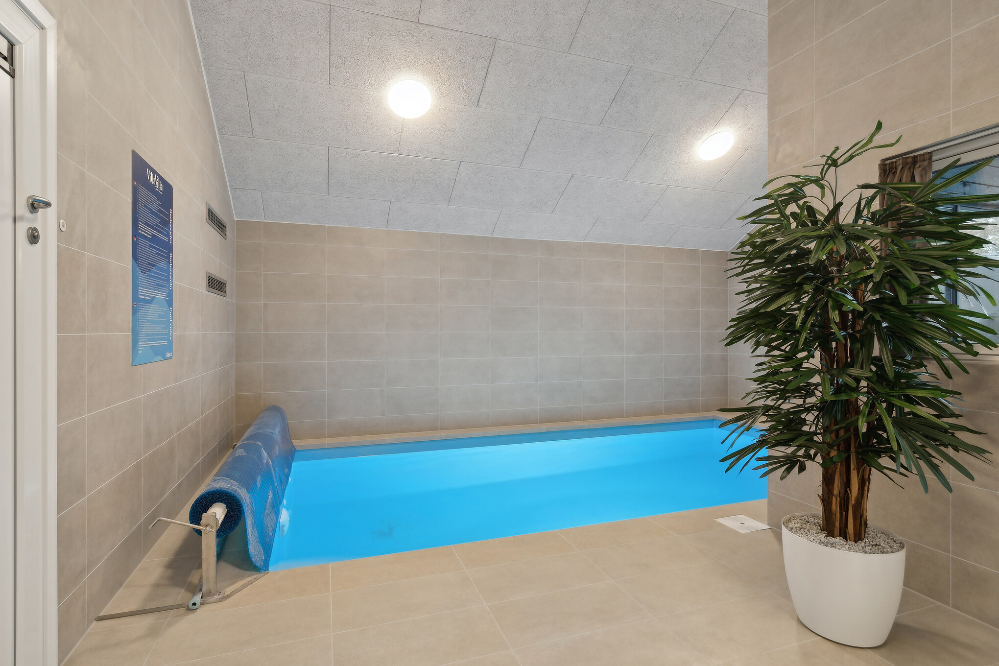 Den lækre pool i luksushuse nr. 647 til 14 personer