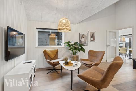 Aktivitetsrum i luksushus nr. 647 med 5 soveværelser og plads til 14 personer.