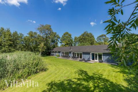 Flot sommerhus nr. 681 med god plads til op til 17 personer