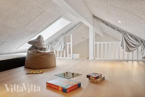 Nogle af de 16 sovepladser findes på hemsen i luksushus nr. 630