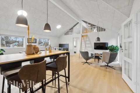 Luksushus 630 til 16 personer byder på et stort aktivitetsrum med bl.a. billard og dart