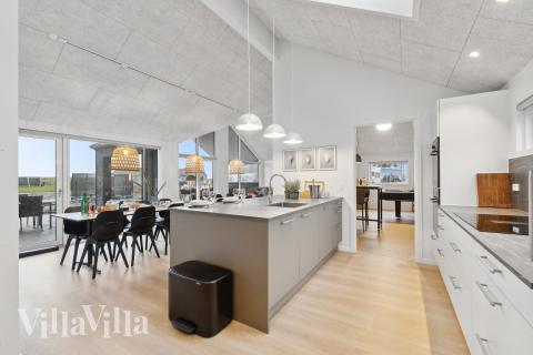 Velindrettet køkken i luksushus nr. 630 i Fyn og øer.