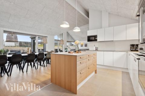 Velindrettet køkken i luksushus nr. 662 i Sydjylland.