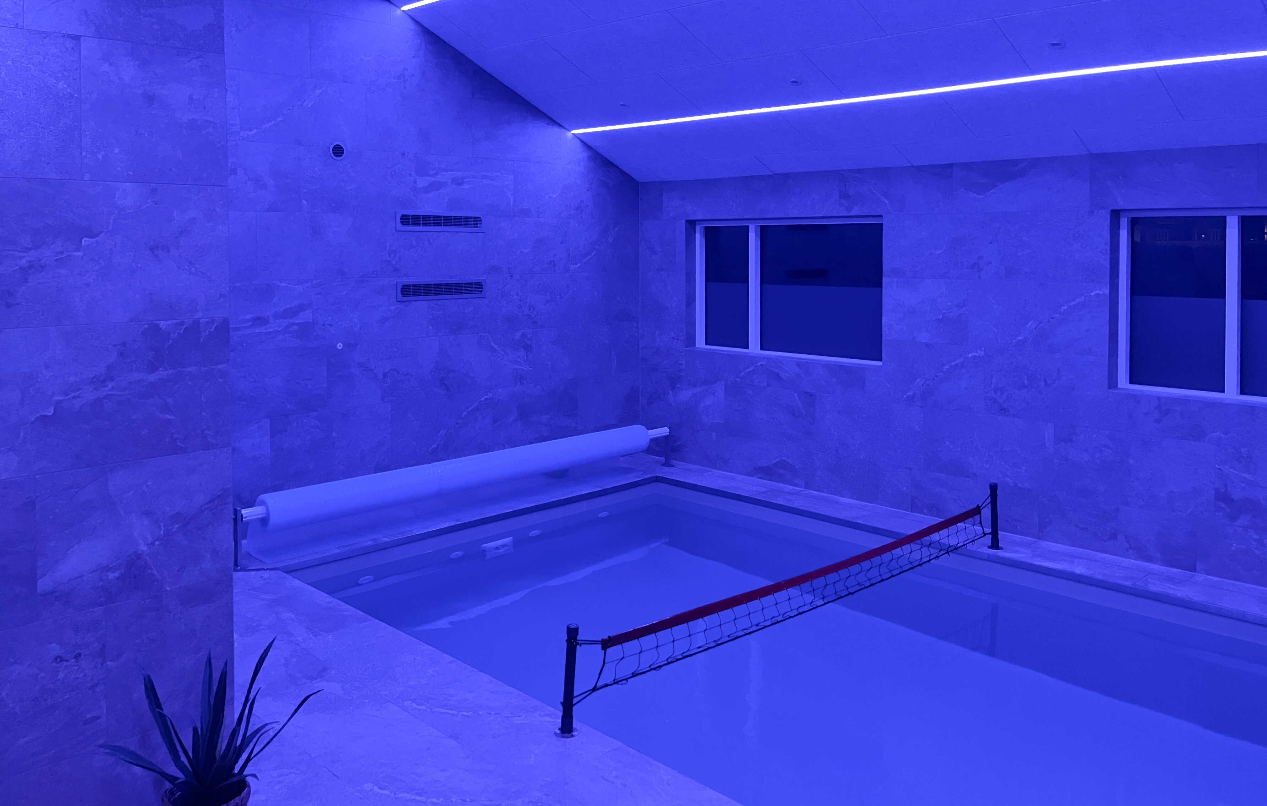 Tag en dukkert i poolen i luksushus nr. 682 i Nordjylland.