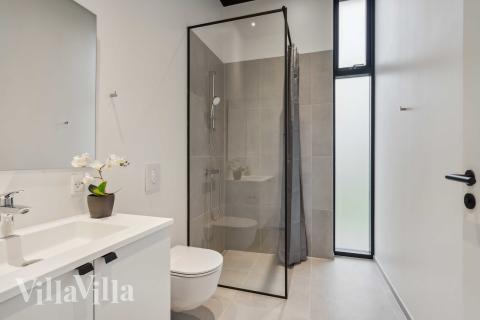 Ét af badeværelserne i luksushus nr. 684