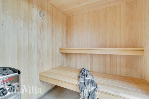 Nyd varmen i saunaen i luksushus nr. 652 til 20 personer