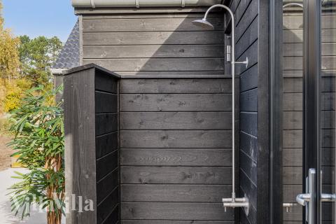 Luksushus nr. 669 har en dejlig terrasse med gode havemøbler til 10 personer.