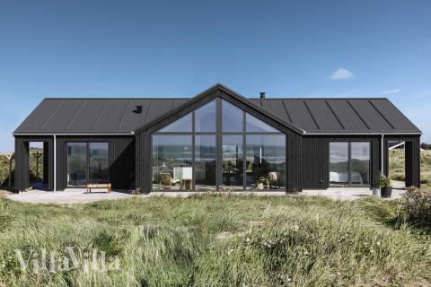 Dette skønne poolhus nr. 669 med plads til 10 personer ligger i Nordjylland