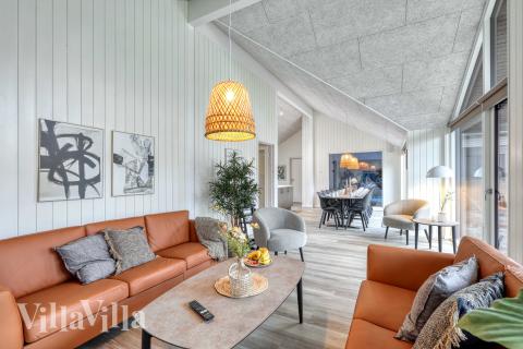 Sofahjørnet i luksushus 767 i Tyskland.