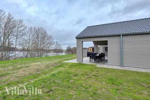 Flot sommerhus nr. 767 med god plads til op til 14 personer