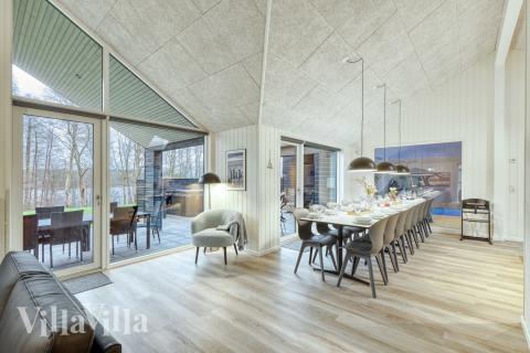 Opholdsrum med plads til 16 i luksushus nr. 761.