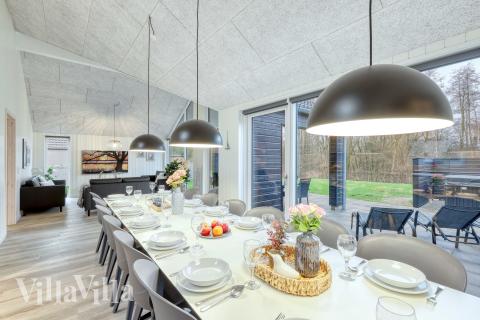 Det store lyse opholdrum i luksushus nr. 764 til 16.