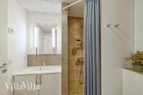 Ét af badeværelserne i luksushus nr. 765