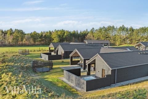 Flot sommerhus nr. 597 med god plads til op til 18 personer