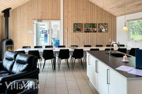 Det store lyse opholdrum i luksushus nr. 218 til 18.