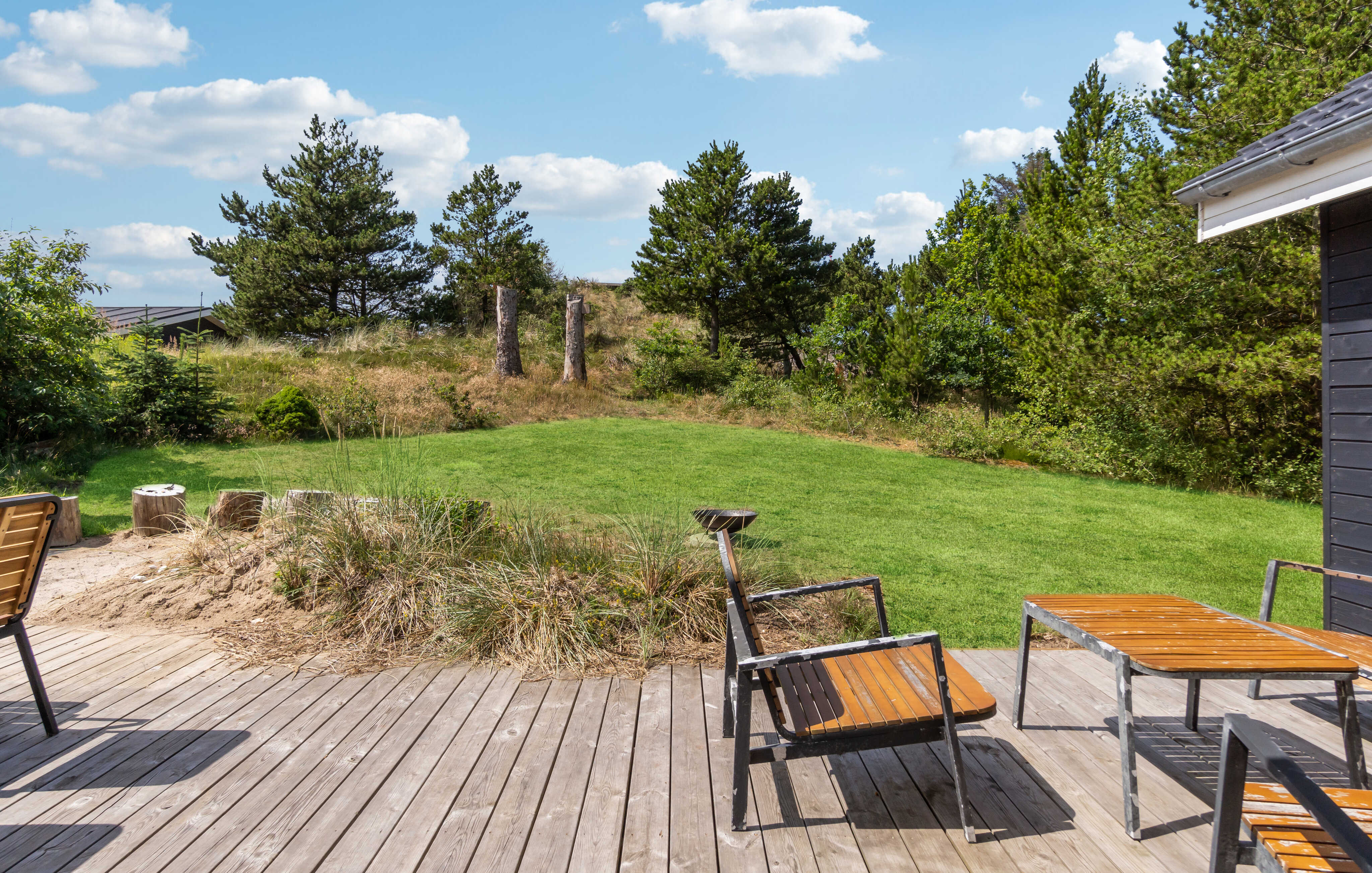 Stor terrasse ved luksushus nr. 691 i Nordjylland.