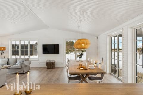 Opholdsrum med plads til 11 i luksushus nr. 693.