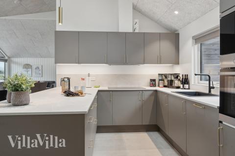 Velindrettet køkken i luksushus nr. 664 i Sydjylland.