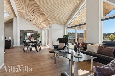 Sofahjørnet i luksushus 660 i Vestjylland.