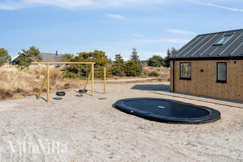 Dette skønne poolhus nr. 660 med plads til 16 personer ligger i Vestjylland