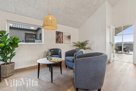 Aktivitetsrum i luksushus nr. 665 med 5 soveværelser og plads til 14 personer.