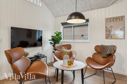 Aktivitetsrum i luksushus nr. 648 med 5 soveværelser og plads til 14 personer.