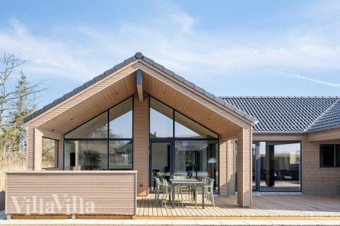 Stor terrasse ved luksushus nr. 648 i Fyn og øer.