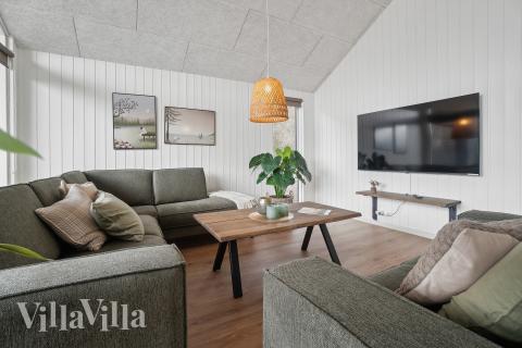 Sofahjørnet i luksushus 621 i Bornholm.