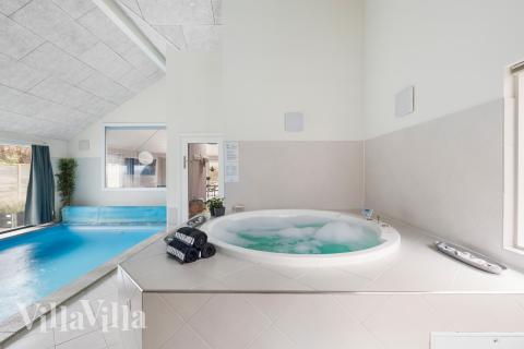 Nyd varmen i spaen i luksushus nr. 339 i Nordsjælland