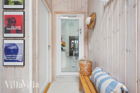 Den rummelige entre i luksushus nr. 339 i Nordsjælland