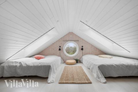 Nogle af de 16 sovepladser findes på hemsen i luksushus nr. 339