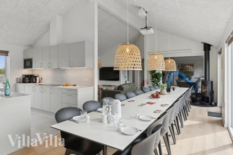 Det store lyse opholdrum i luksushus nr. 656 til 20.