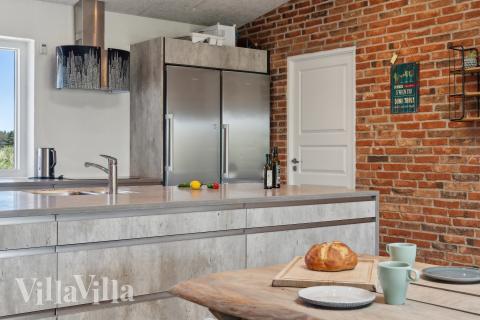 Køkkenet i luksushus nr. 607 er udstyrret, så I let kan lave mad til 18 personer.