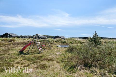 Ud over de mange timer, man kan bruge i husets pool-afdeling, så byder luksushus 607 også på mange udendørs aktiviteter