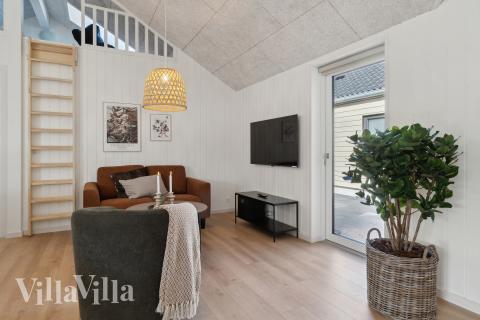 Ud over de mange timer, man kan bruge i husets pool-afdeling, så byder luksushus 803 også på billard/bordtennis og dart