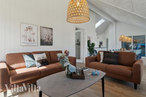 Sofahjørnet i luksushus 803 i Østjylland.