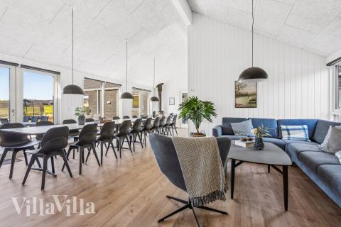 Opholdsrum med plads til 20 i luksushus nr. 657.