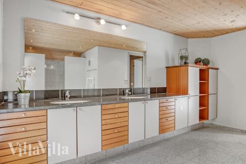 Ét af badeværelserne i luksushus nr. 552