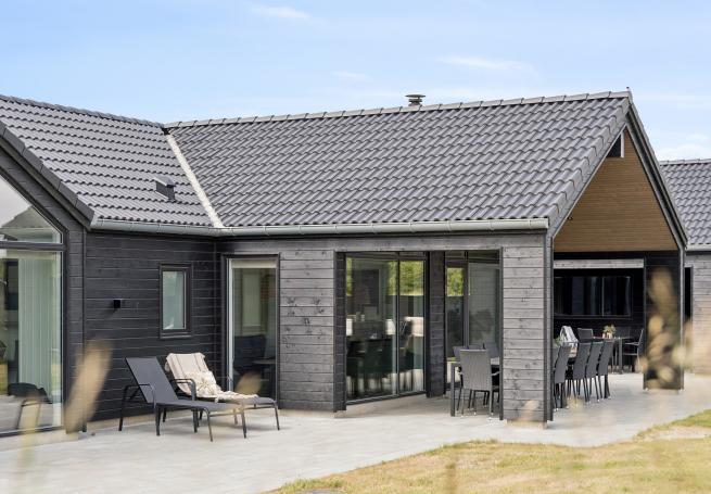 Dette skønne poolhus nr. 610 med plads til 18 personer ligger i Vestjylland