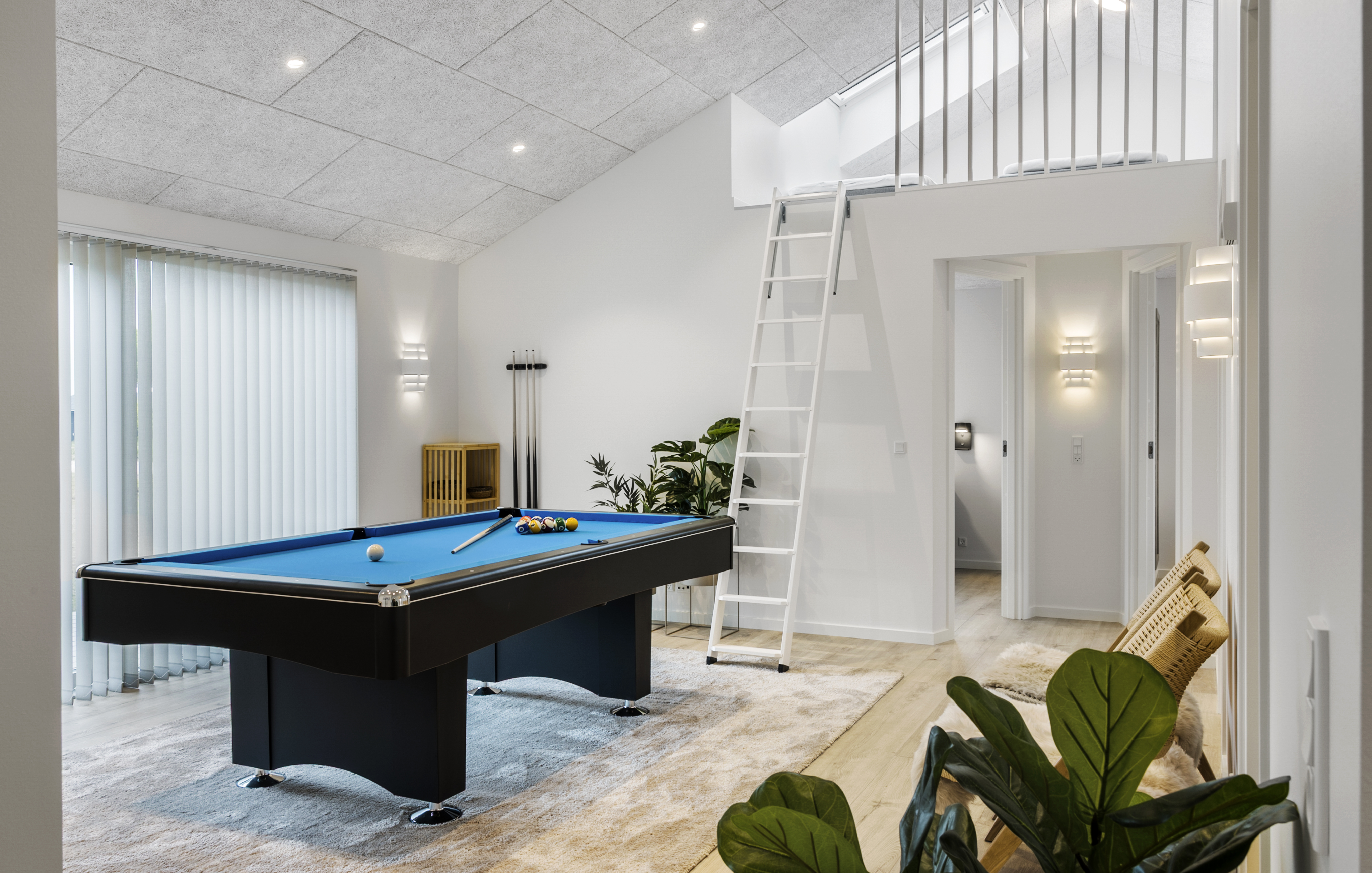 Ud over de mange timer, man kan bruge i husets pool-afdeling, så byder luksushus 683 også på billard/bordtennis og dart