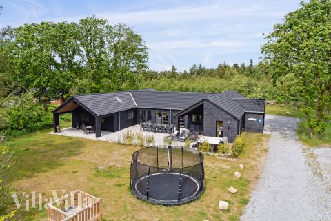 Dette skønne poolhus nr. 627 med plads til 20 personer ligger i Vestjylland