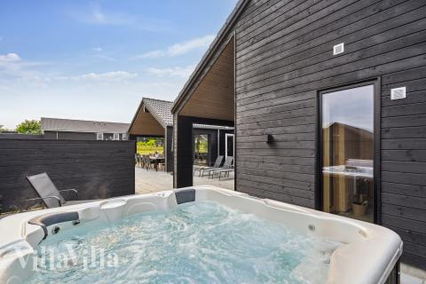 Luksushus nr. 632 byder bl.a. på et dejligt spabad