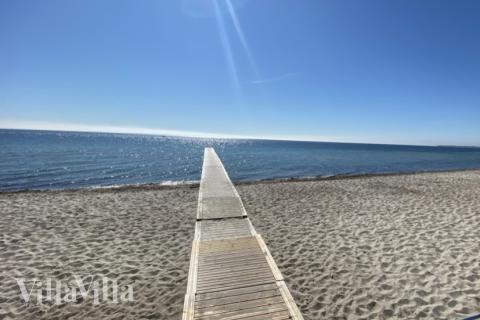 Stranden nær luksushus nr. 662.