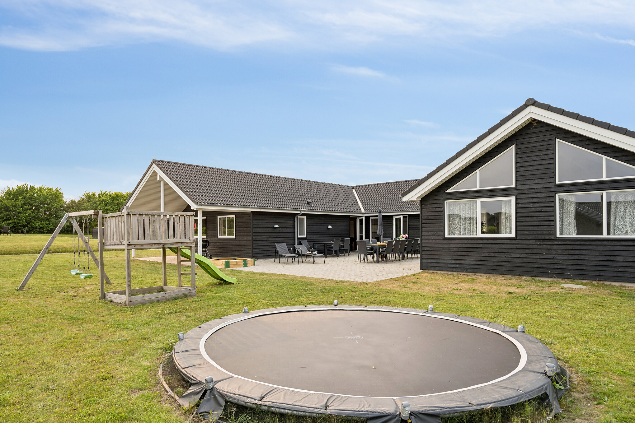 Stor terrasse ved luksushus nr. 508 i Sydjylland.