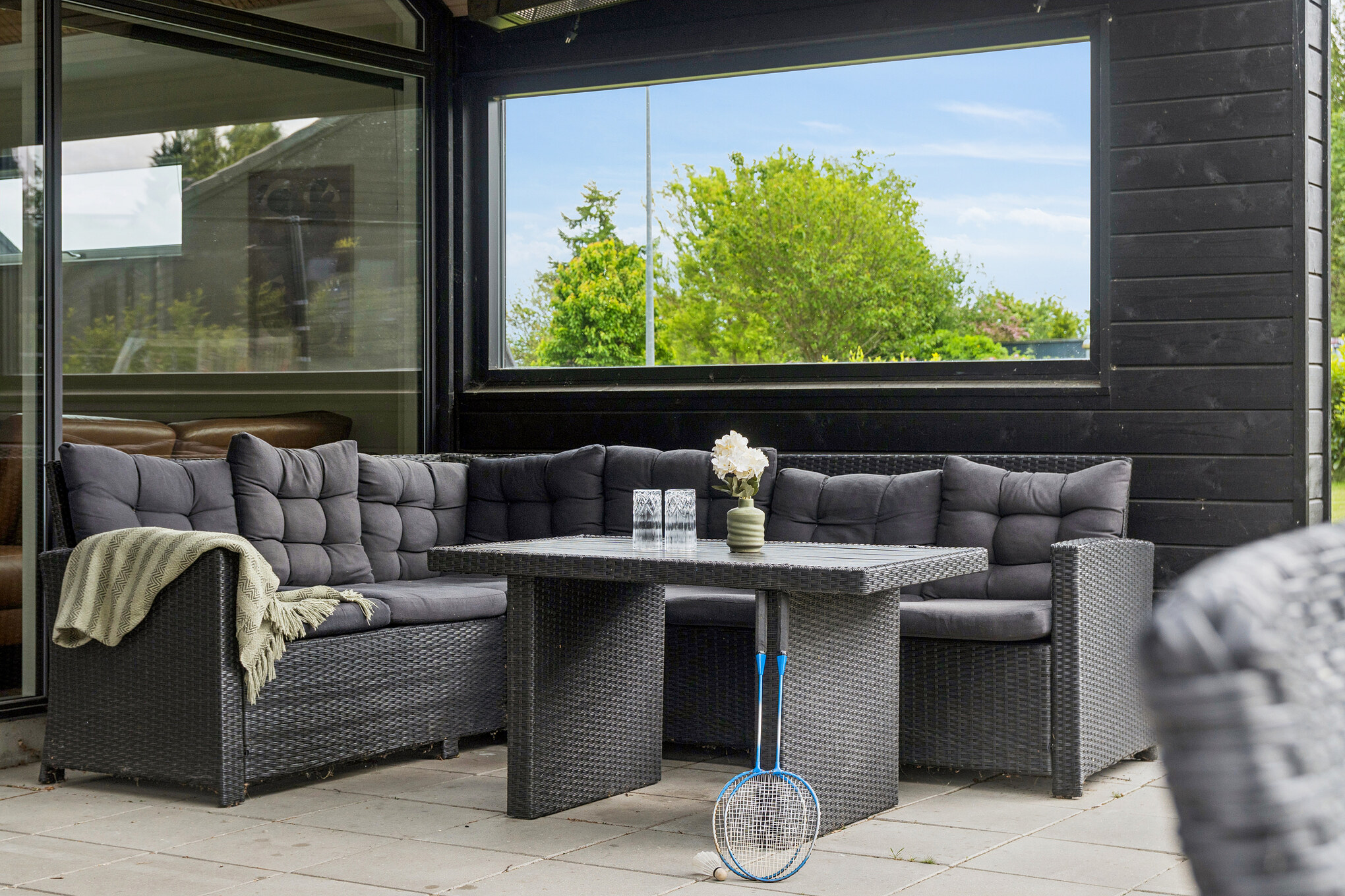 Stor terrasse ved luksushus nr. 584 i Nordsjælland.