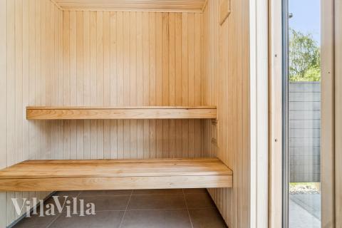 Nyd varmen i saunaen i luksushus nr. 685 til 14 personer