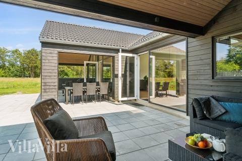 Stor terrasse ved luksushus nr. 685 i Nordsjælland.