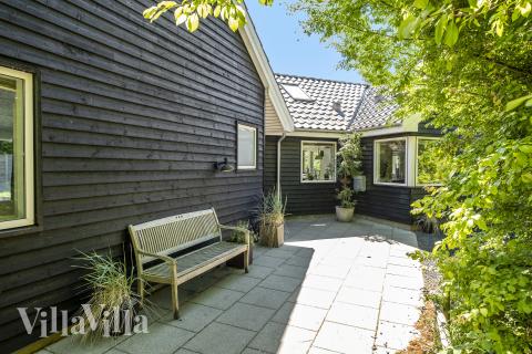 Flot sommerhus nr. 339 med god plads til op til 16 personer