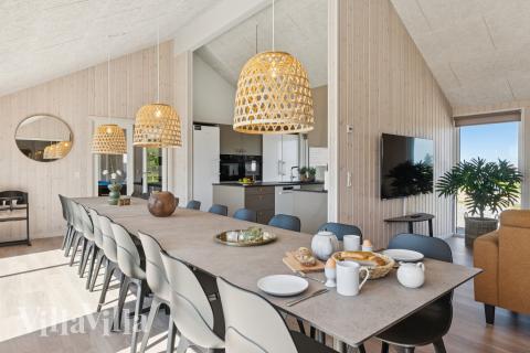 Det store lyse opholdrum i luksushus nr. 671 til 20.